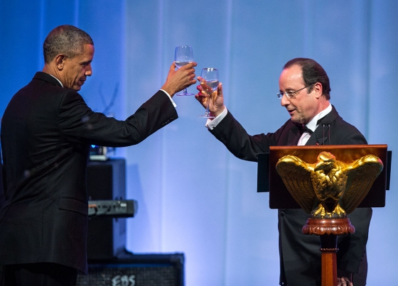 President François Hollande of France raises a toast with President Barack Obama during the State Dinner on the South Lawn of the White House, Feb. 11, 2014. (Official White House Photo by Amanda Lucidon)