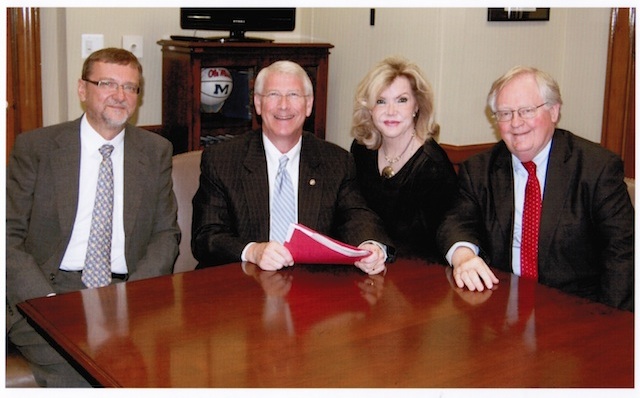 Senator Roger Wicker with former BBG Governors Blanquita Cullum and Victor Ashe and CUSIB Director Ted Lipien (co-founder and supporter of BBG Watch)